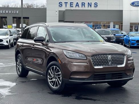 Used 2022 Lincoln Corsair Standard image 1