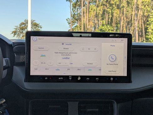 New 2025 Ford Maverick XL image 19