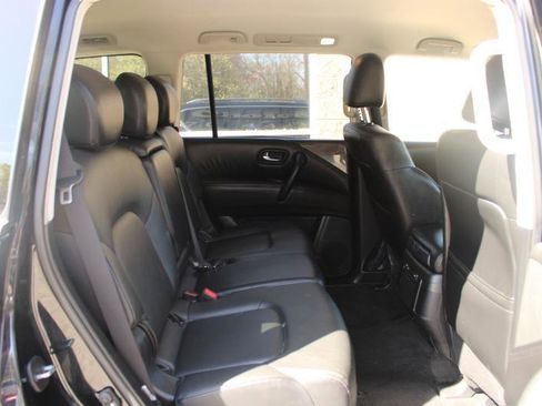 Used 2021 Nissan Armada SV RWD image 11