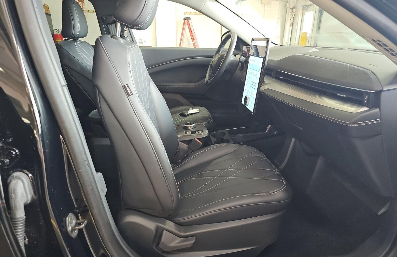 Used 2023 Ford Mustang Mach-E Select RWD image 9