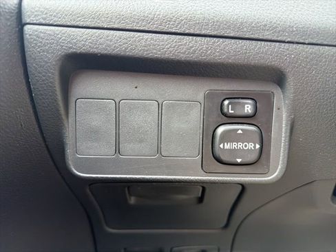 Used 2009 Toyota Corolla LE image 19