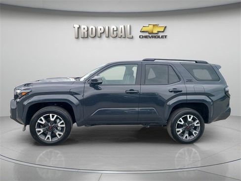 Used 2025 Toyota 4Runner TRD Sport Premium image 2
