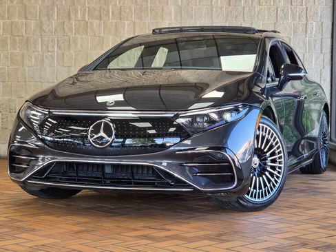 Used 2023 Mercedes-Benz EQS 450+ 4MATIC Sedan image 2