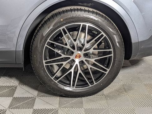 New 2026 Porsche Cayenne AWD/4WD image 12