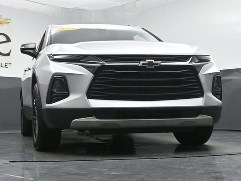 Used 2021 Chevrolet Blazer LT FWD image 3