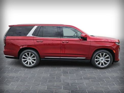 Certified 2022 Cadillac Escalade Premium Luxury Platinum w/ Heavy-Duty Trailer Package AWD/4WD image 4