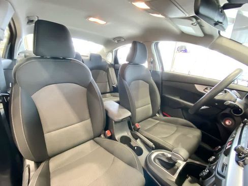 Used 2023 Kia Forte LXS image 25