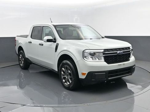 Used 2022 Ford Maverick XLT w/ XLT Luxury Package image 3