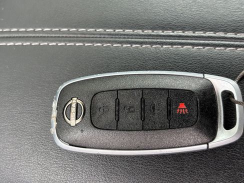 Used 2025 Nissan Sentra SV FWD image 21