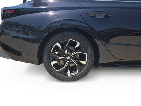 Certified 2024 Hyundai Sonata SEL FWD image 17