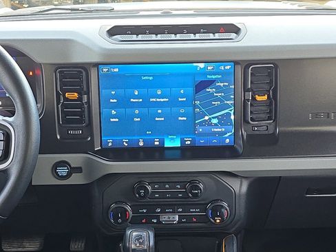 Certified 2022 Ford Bronco Badlands w/ Sasquatch Package image 25