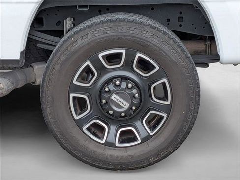 Used 2024 Ford F250 XL w/ STX Appearance Package AWD/4WD image 6