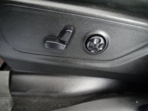 Certified 2020 RAM 1500 Big Horn image 3