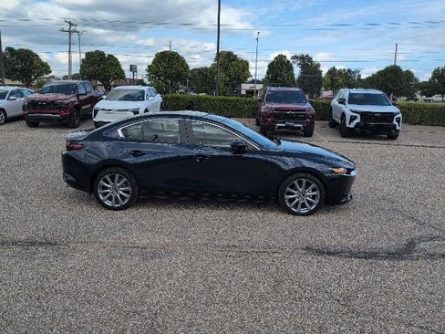 Used 2025 MAZDA MAZDA3 s FWD image 16