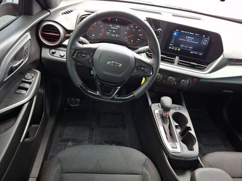 Certified 2026 Chevrolet Trax RS w/ Driver Confidence Package FWD image 11