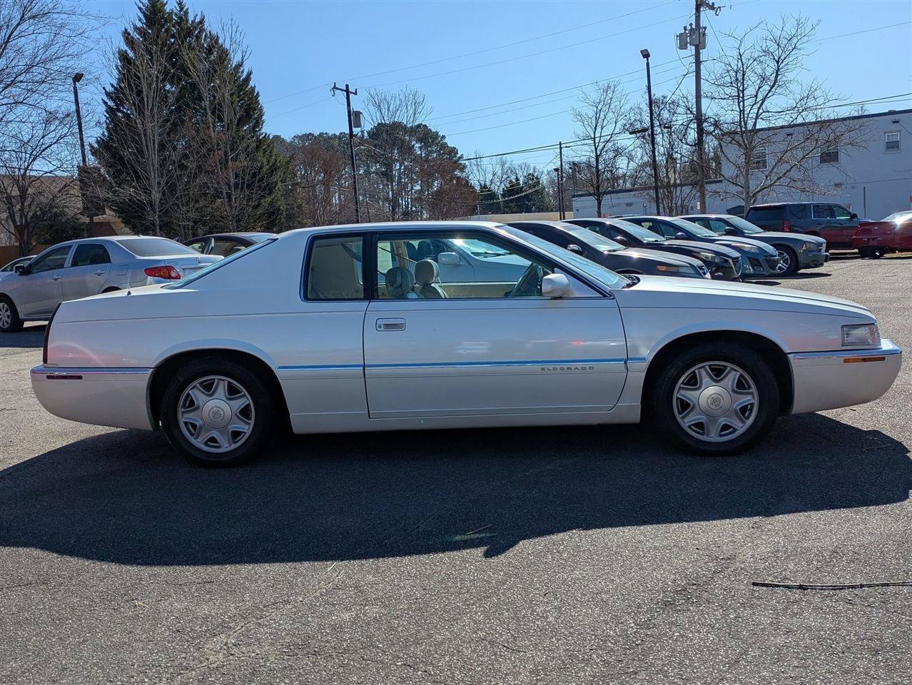 Used 1999 Cadillac Eldorado w/ Comfort/Convenience Pkg FWD image 9
