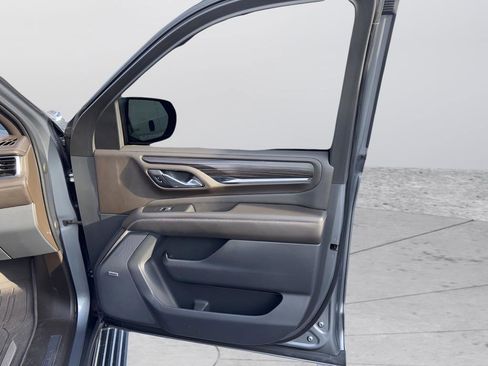 Used 2022 GMC Yukon Denali image 48