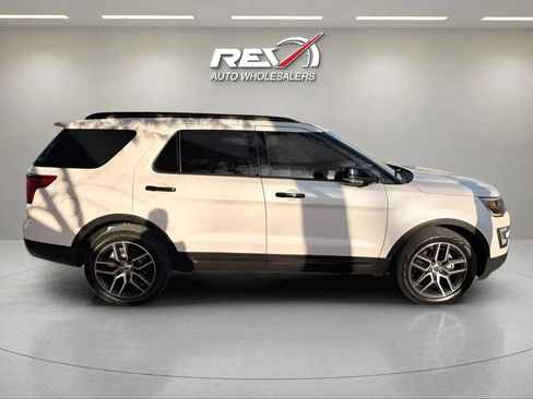 Used 2017 Ford Explorer Sport w/ Equipment Group 401A image 39
