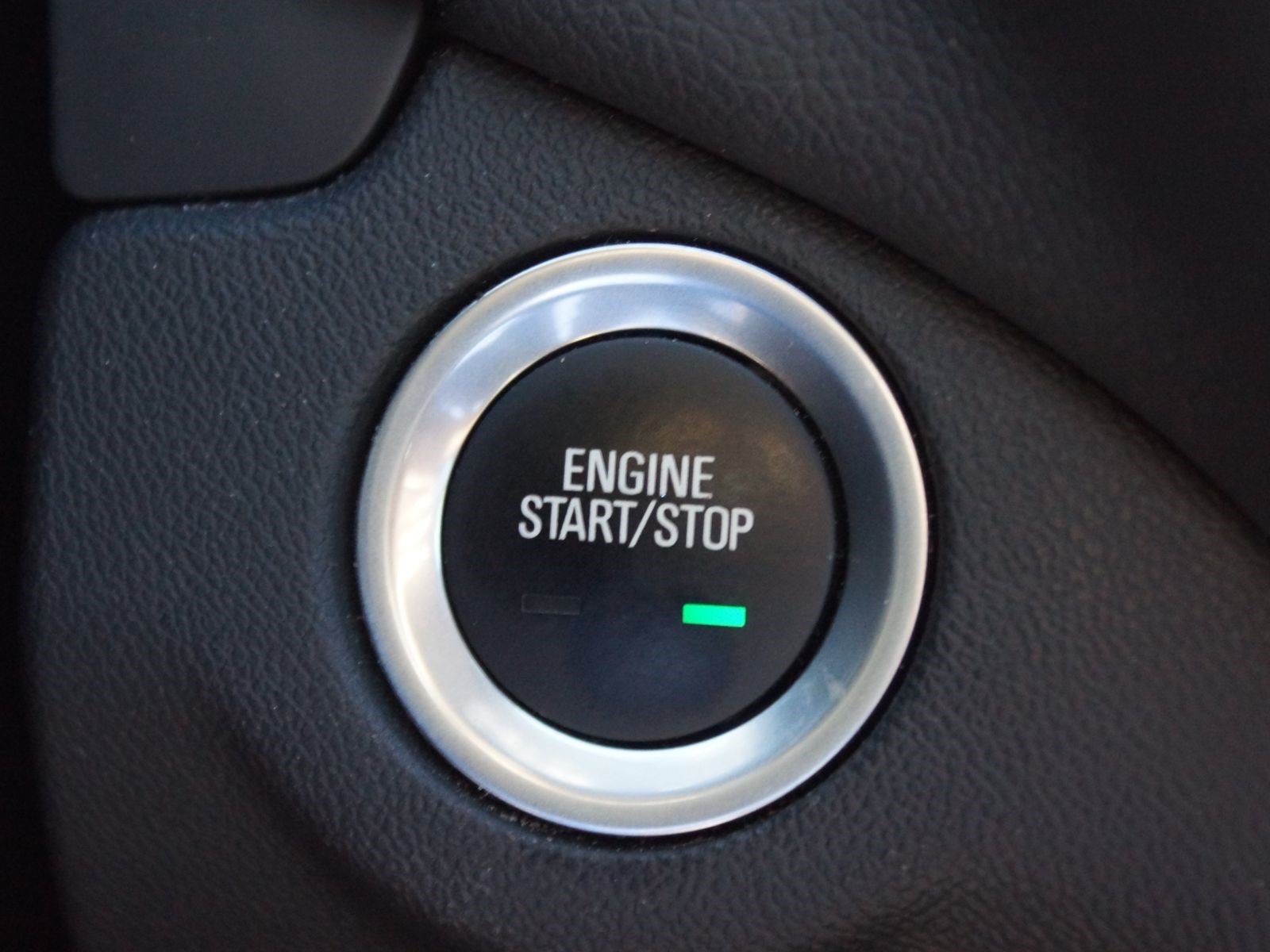 Used 2024 Chevrolet Equinox LT AWD/4WD image 8