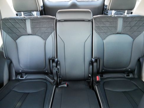 New 2026 Honda Pilot Elite image 13