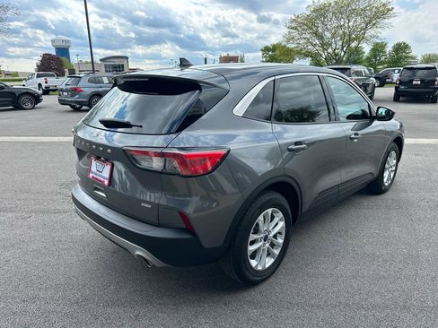 Used 2021 Ford Escape SE w/ Convenience Package FWD image 7