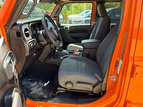 New 2026 Jeep Wrangler Unlimited Sport AWD/4WD image 16