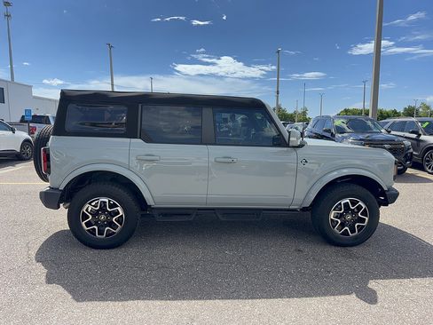 Certified 2024 Ford Bronco Outer Banks AWD/4WD image 5
