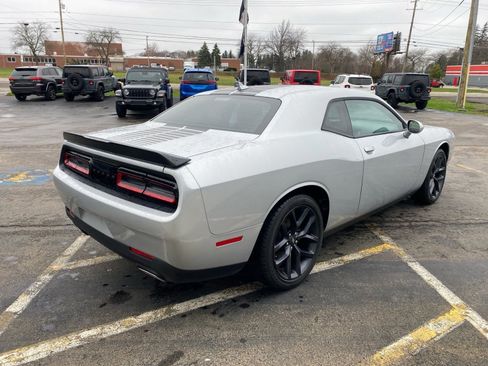 Used 2023 Dodge Challenger SXT w/ Plus Package RWD image 40