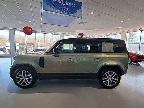 Used 2022 Land Rover Defender 110 SE image 3