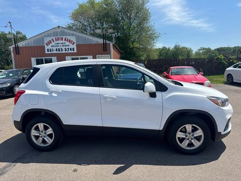 Used 2018 Chevrolet Trax LS AWD/4WD image 4