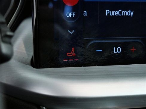 Certified 2025 Ford Escape Platinum w/ Premium Technology Package image 24