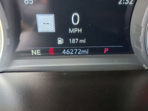 Used 2021 Chevrolet Tahoe High Country w/ Premium Package RWD image 22