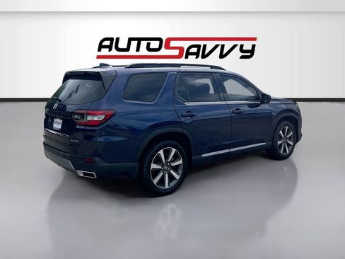 Used 2025 Honda Pilot Elite image 7