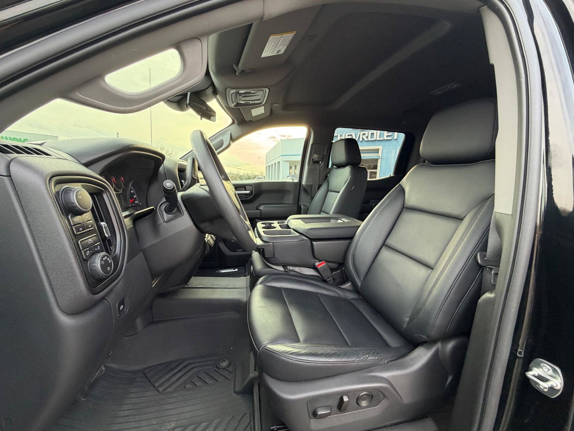 Used 2026 Chevrolet Silverado 1500 Custom Trail Boss AWD/4WD image 9