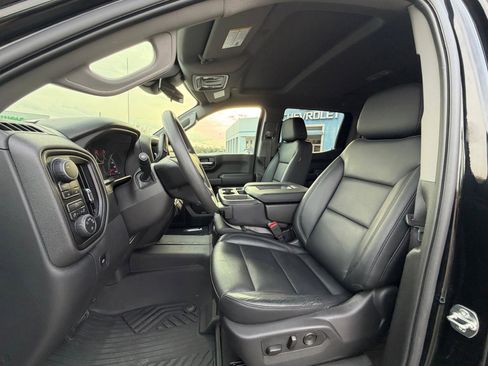Used 2026 Chevrolet Silverado 1500 Custom Trail Boss AWD/4WD image 9