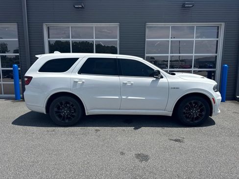 Used 2022 Dodge Durango R/T w/ Blacktop Package AWD/4WD image 4