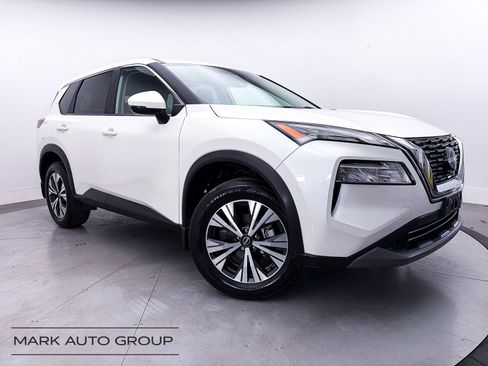 Used 2023 Nissan Rogue SV FWD image 1
