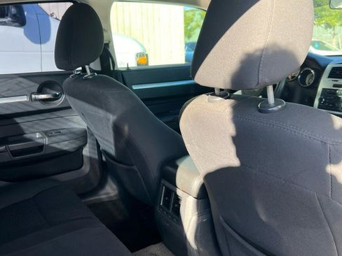 Used 2010 Dodge Charger SXT RWD image 7