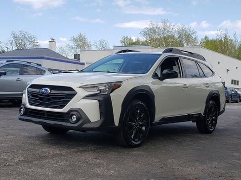 Certified 2025 Subaru Outback Onyx Edition AWD/4WD image 8