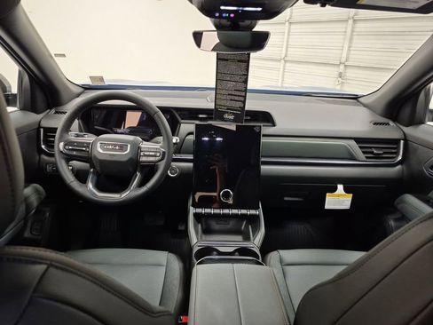 New 2026 GMC Terrain AT4 w/ Technology Package II image 21