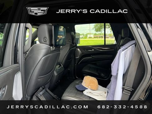 Used 2021 Cadillac Escalade Sport Platinum AWD/4WD image 11