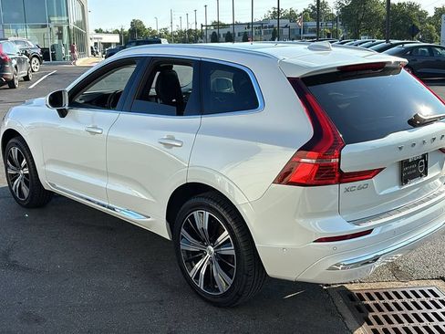 Used 2023 Volvo XC60 B5 Plus w/ Climate Package AWD/4WD image 4