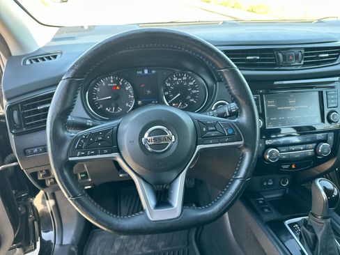 Used 2022 Nissan Rogue Sport SL AWD/4WD image 14