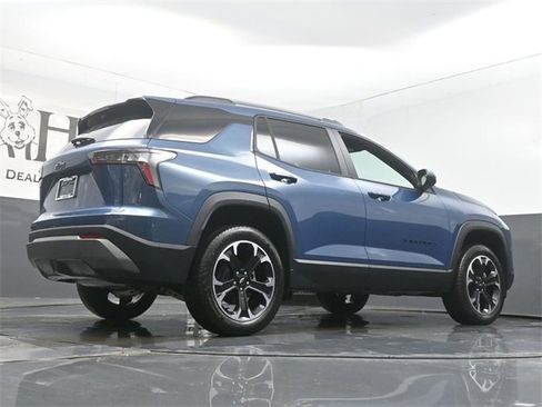 New 2026 Chevrolet Equinox LT w/ Convenience Package II image 11