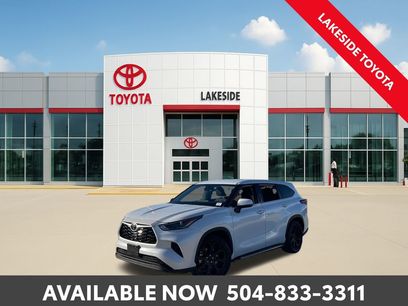 Used 2022 Toyota Highlander L