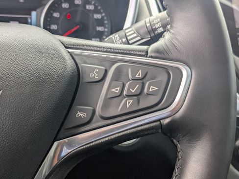 Used 2018 Chevrolet Equinox Premier FWD image 25