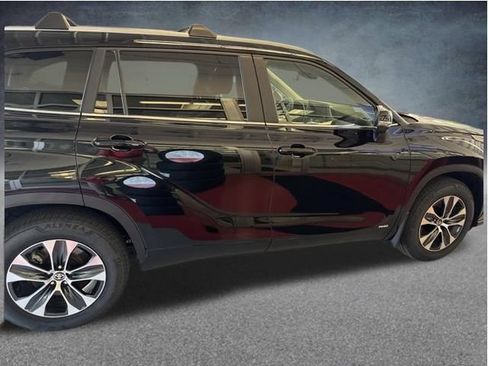 Used 2026 Toyota Highlander XLE AWD/4WD image 8