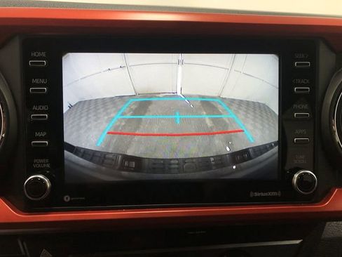Used 2020 Toyota Tacoma TRD Sport AWD/4WD image 21
