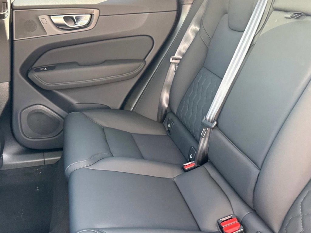 Used 2026 Volvo XC60 B5 Plus w/ Protection Package Premier AWD/4WD image 12