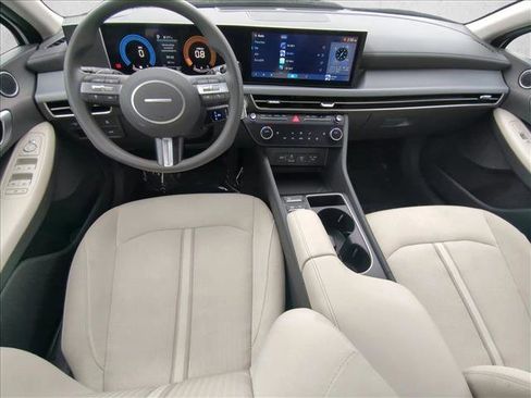 Used 2025 Hyundai Sonata SEL image 16